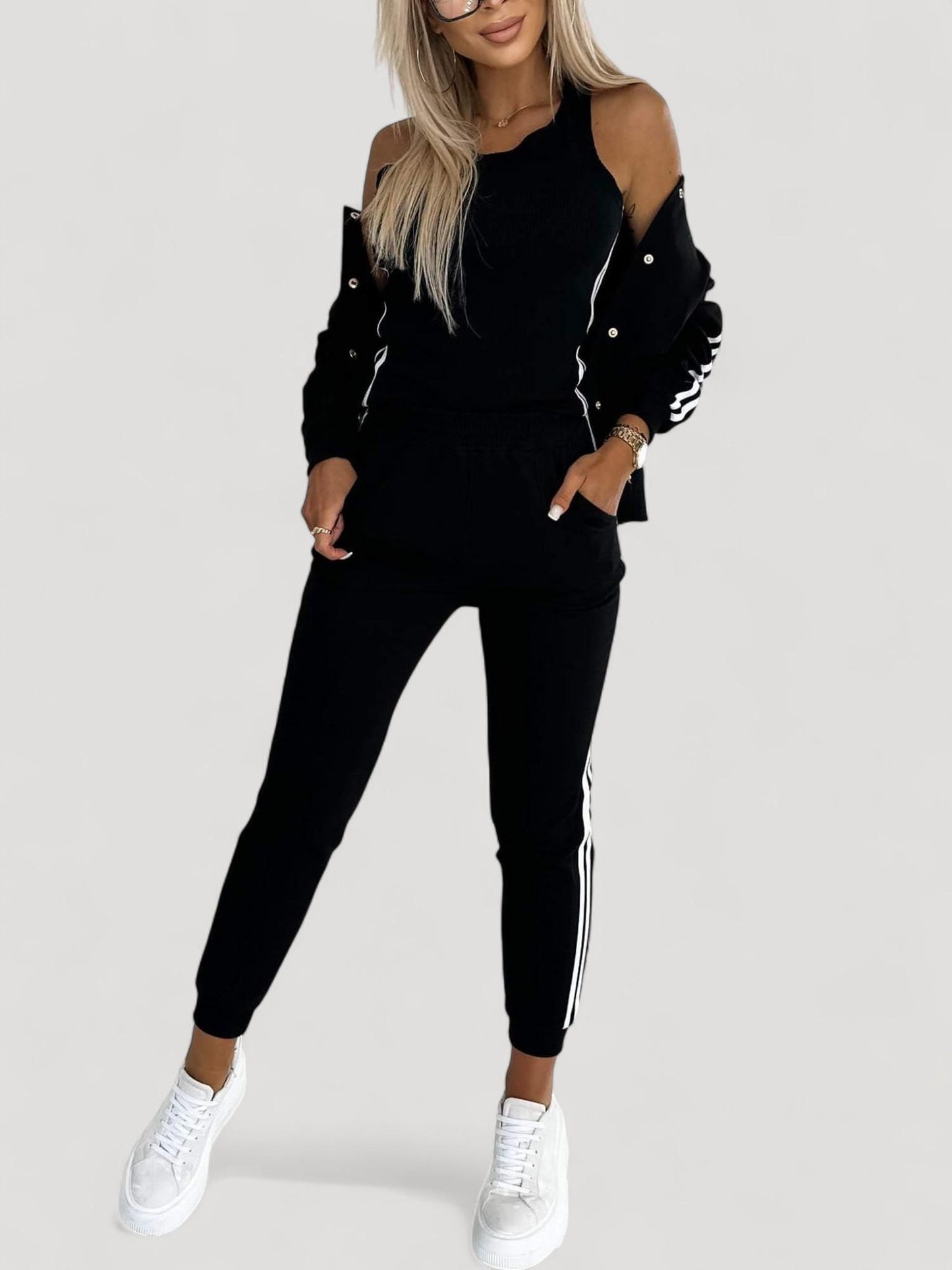 Yasmine - Baseballtakki ja 3-osainen Housusetti