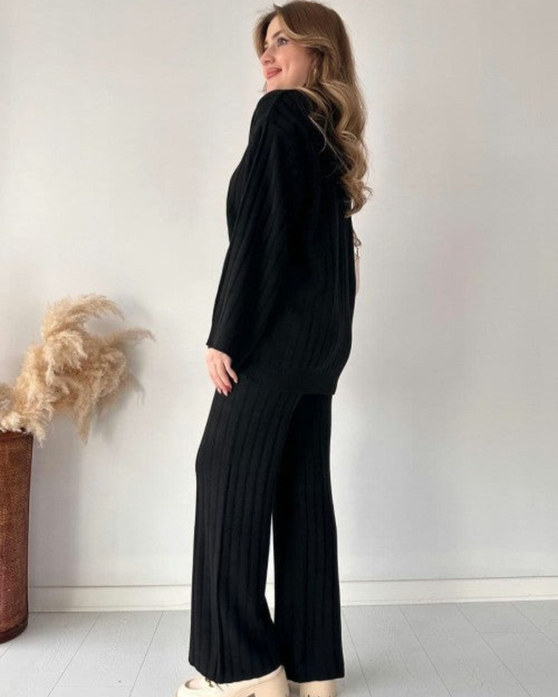 LARIANA - Kaksiosainen rento neuleasu