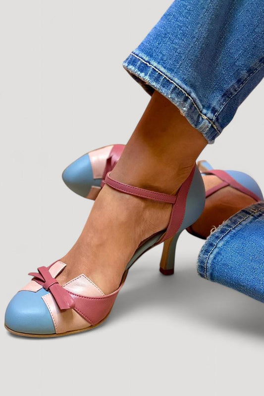 Bellarosa | Värikkäät sandaalit soljilla ja remmeillä, pyöreällä kärjellä