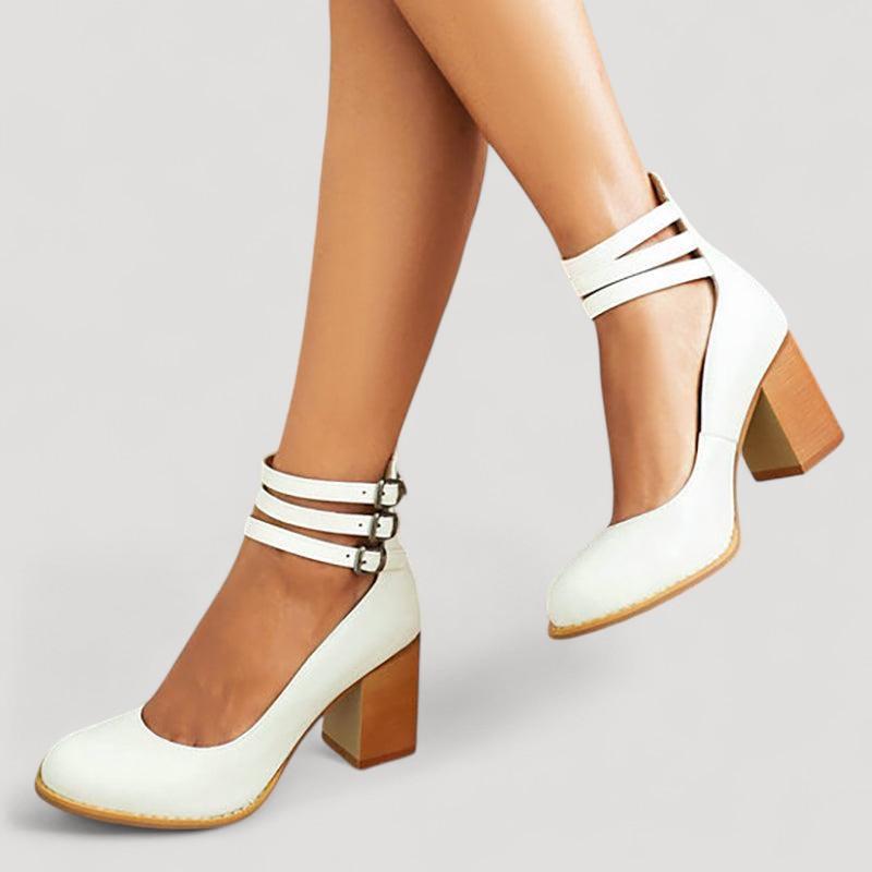 Casilda | Liukkaat sandaalit nilkkaremmeillä ja paksulla pohjalla