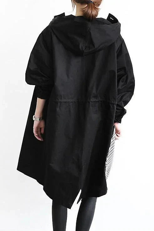 Dorothee | Trench-Coat Tyylillä