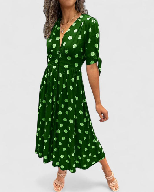 Colette | Tyylikäs Pilkkumekko