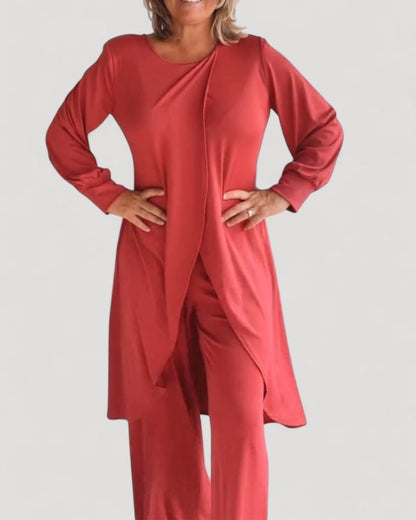 BUDAI - 2 KAPPALETTA ELEGANTTI JA MUKAVA