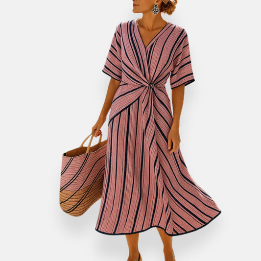 Yvette | Raidallinen Mekko ja Drappaus