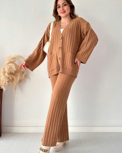 LARIANA - Kaksiosainen rento neuleasu