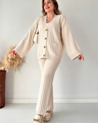 LARIANA - Kaksiosainen rento neuleasu