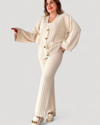 LARIANA - Kaksiosainen rento neuleasu