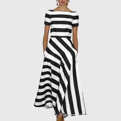 Carly™ - Raidallinen Mekko