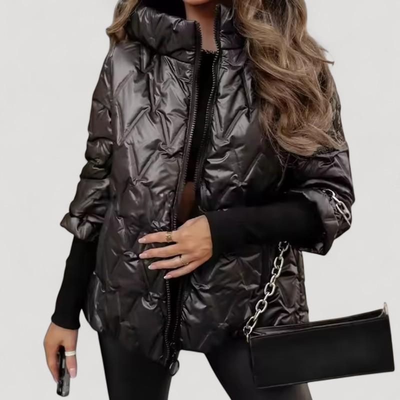 Helena | Lämmin ja moderni tikattu takki