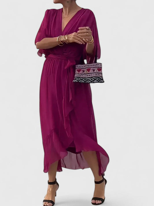 Nada | Elegantti V-kaula-aukko Mekko