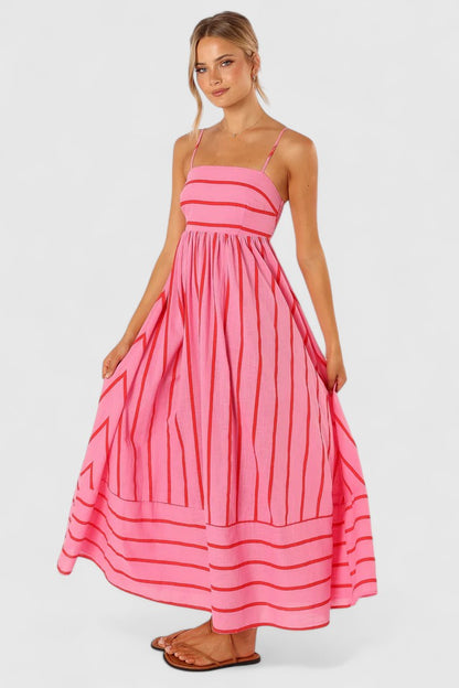 Ilyanthe | Elegantti Maxi Mekko