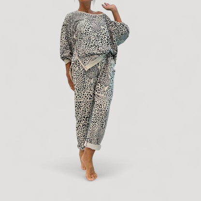 Leenora - Kaksi Osaa Leopardi Printillä